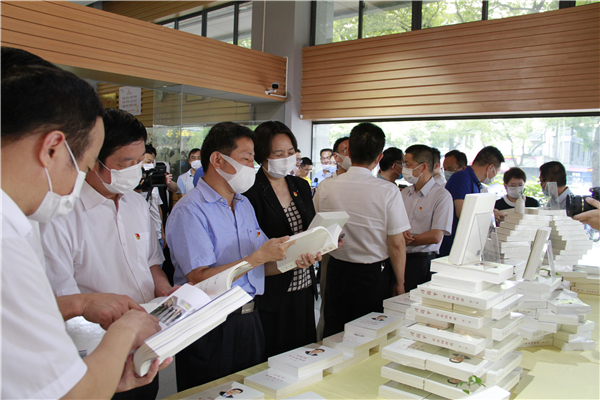 征订数近150万册！《习近平谈治国理政》第三卷学习宣传在闽掀热潮